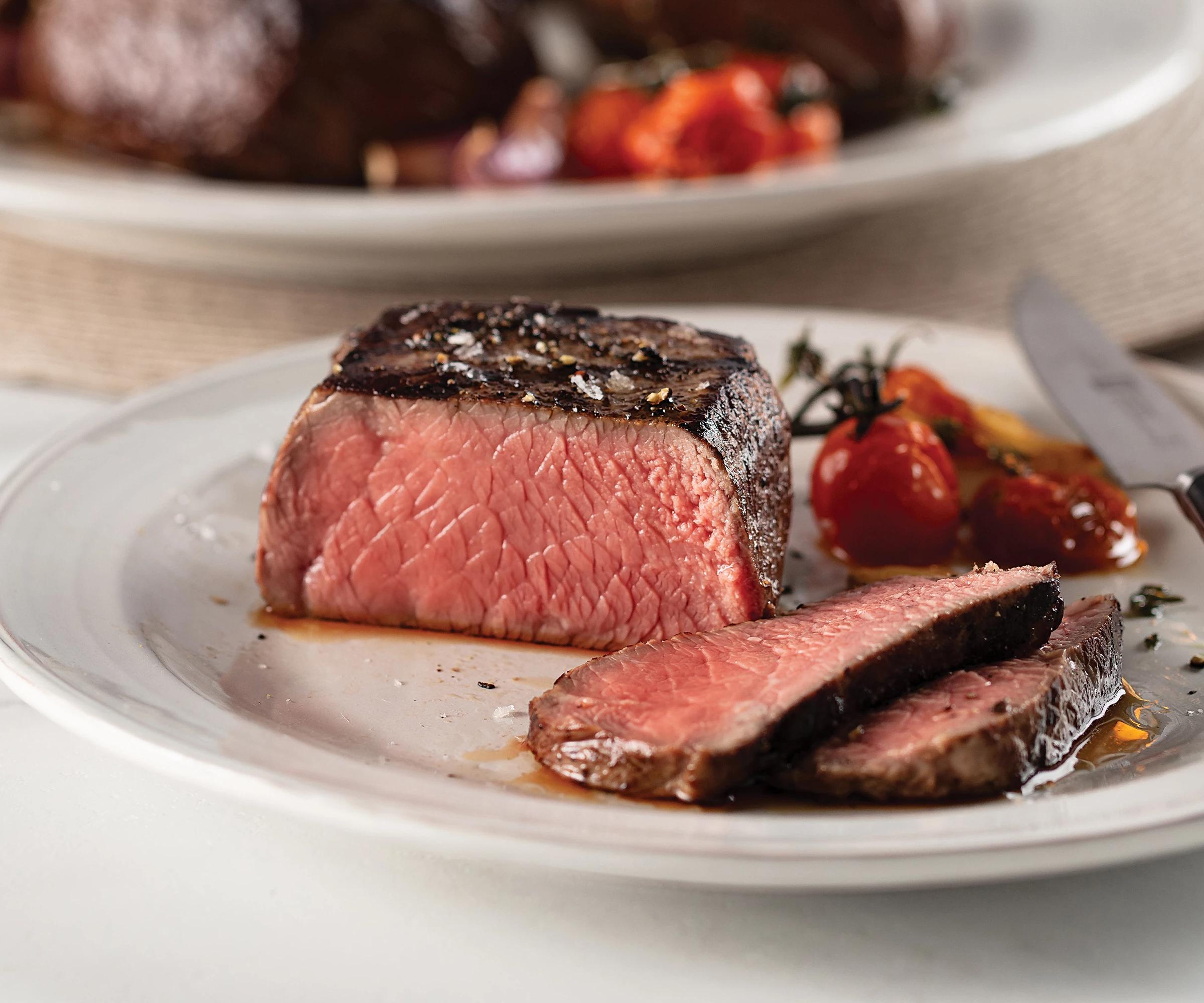 https://assets.omahasteaks.com/transform/2a96a649-14a0-4c4e-a0ab-f933031d2d2d/s_ts_205c?io=transform:crop,width:2400,height:2000&io=transform:fill,width:220,height:220,gravity:center