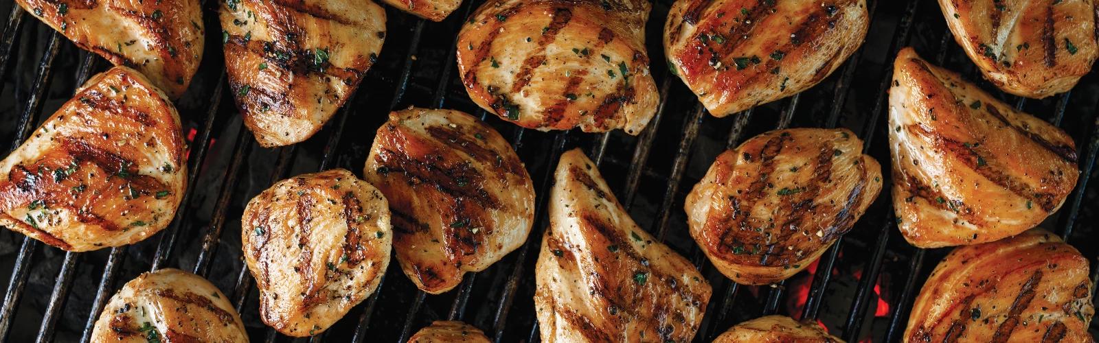 https://assets.omahasteaks.com/transform/a2baa003-77de-4150-b7fd-52435d999b7e/flex_airchilled_chicken?io=transform:crop,width:1600,height:1600&io=transform:fill,width:291,height:162,gravity:center